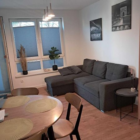 Apartament Julia 1-4 Os Starowapiennikowa 42A Z Balkonem Ze Sniadaniem Kontynentalnym Kielce Kültér fotó