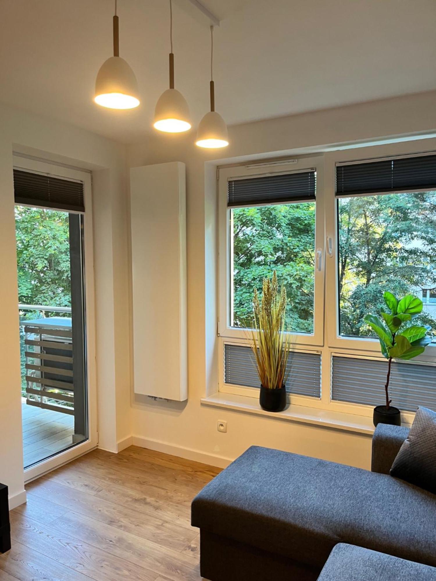 Apartament Julia 1-4 Os Starowapiennikowa 42A Z Balkonem Ze Sniadaniem Kontynentalnym Kielce Kültér fotó