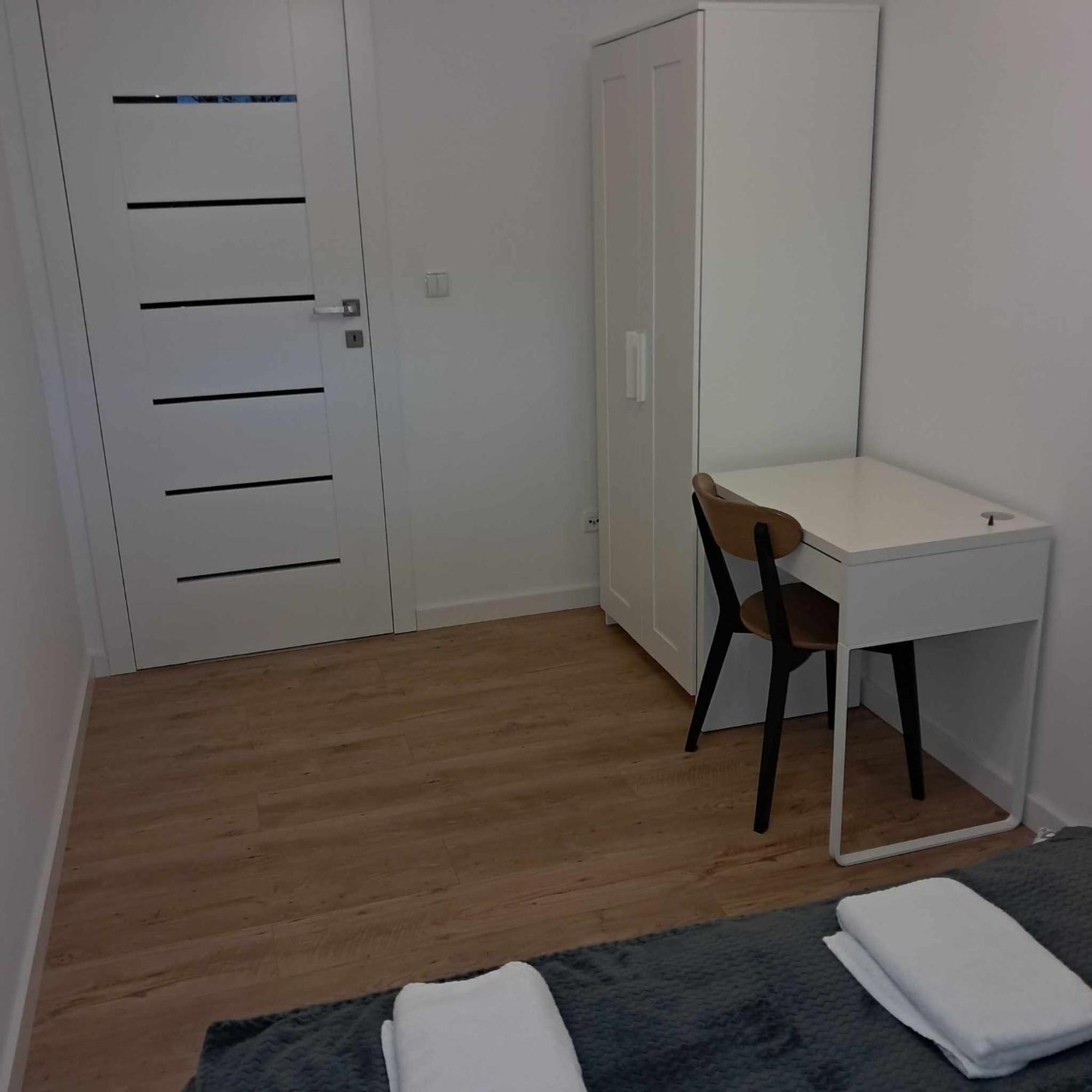 Apartament Julia 1-4 Os Starowapiennikowa 42A Z Balkonem Ze Sniadaniem Kontynentalnym Kielce Kültér fotó